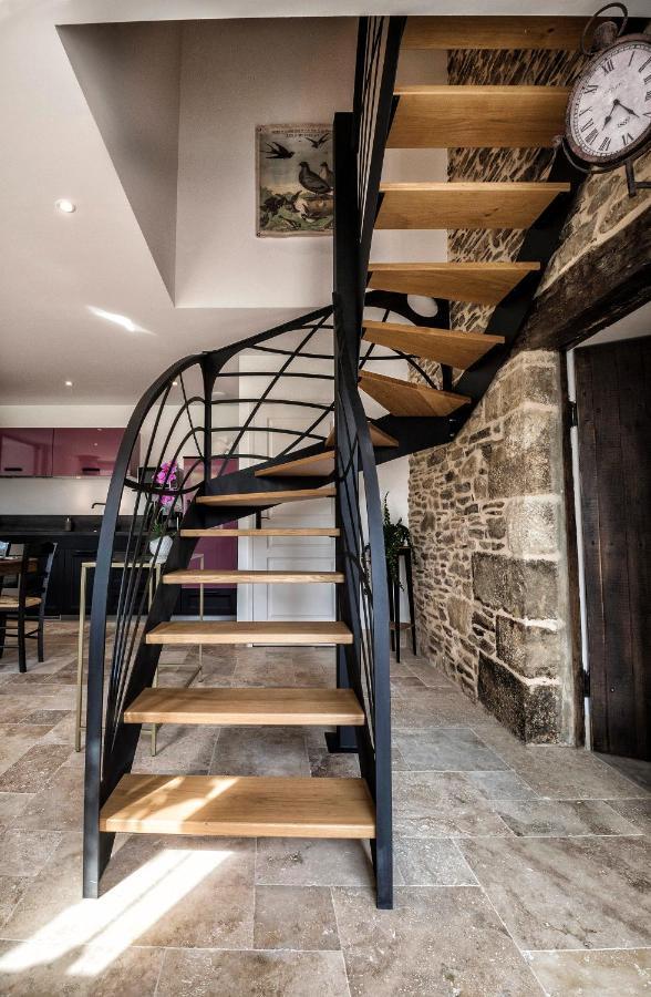 Au Fil De L'Eau Bed & Breakfast Le Vast Exterior photo